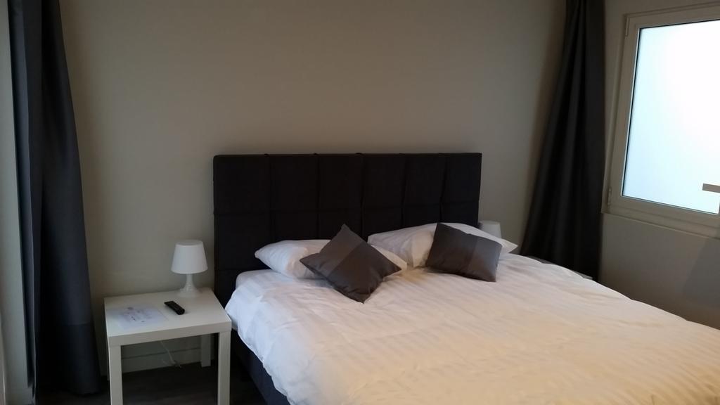 Charles Cabour Bed & Breakfast De Panne
