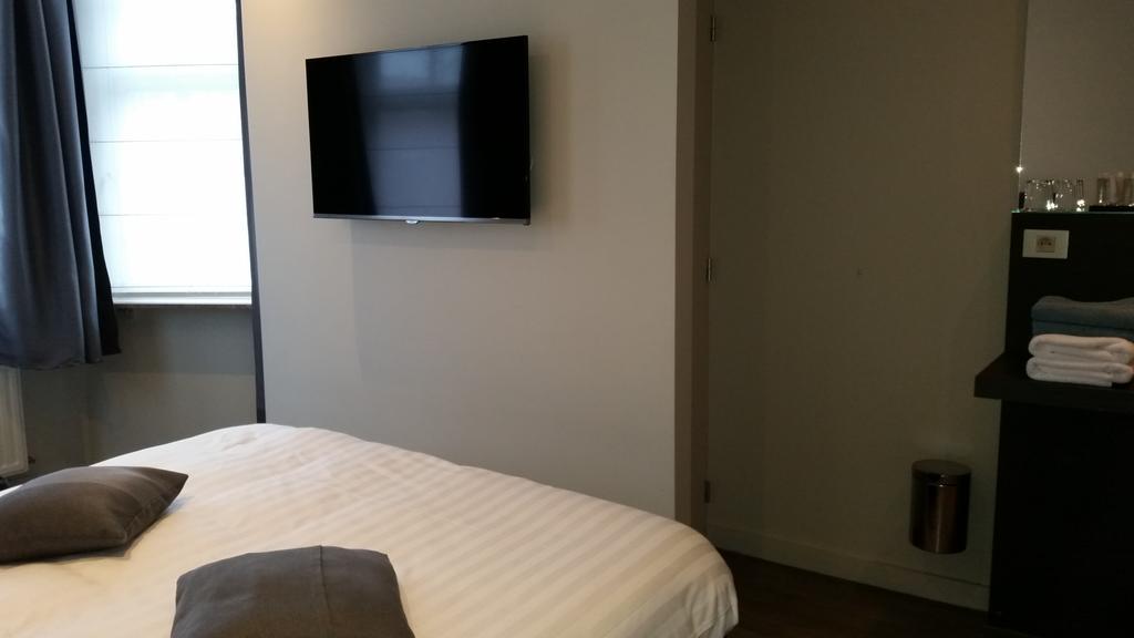 Charles Cabour Bed & Breakfast De Panne