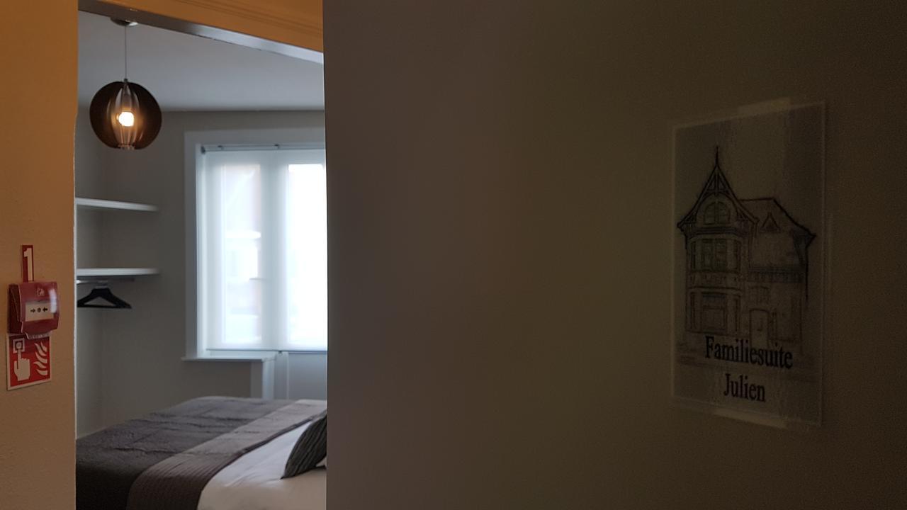 Charles Cabour 3* De Panne